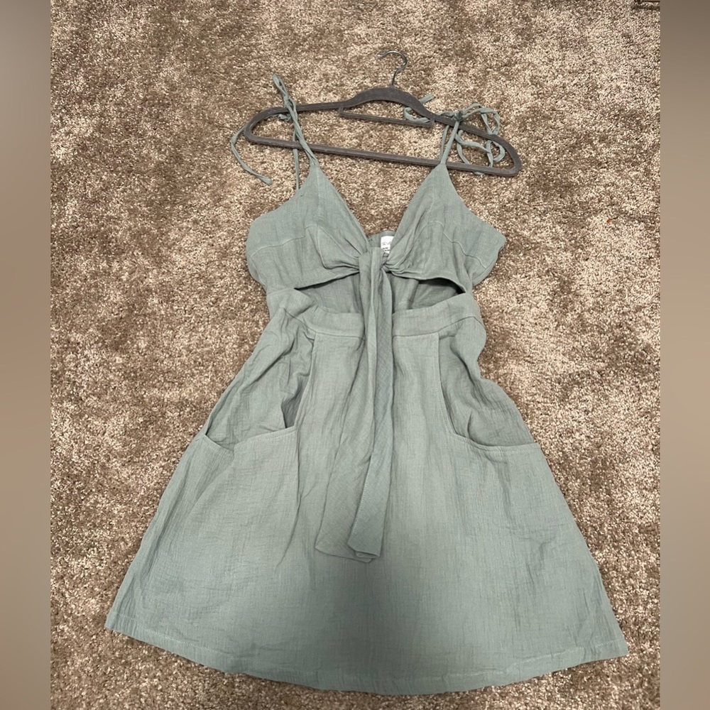 Sage mini dress with keyhole cutout
